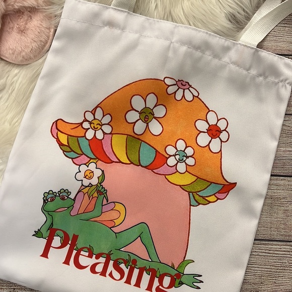 Tote bag Pleasing print white Harry Styles frog mushroom NEW - Picture 2 of 3